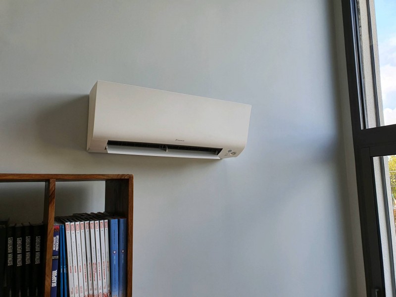 Pompe à chaleur air/air réversible Daikin pour maison dans l' Ain