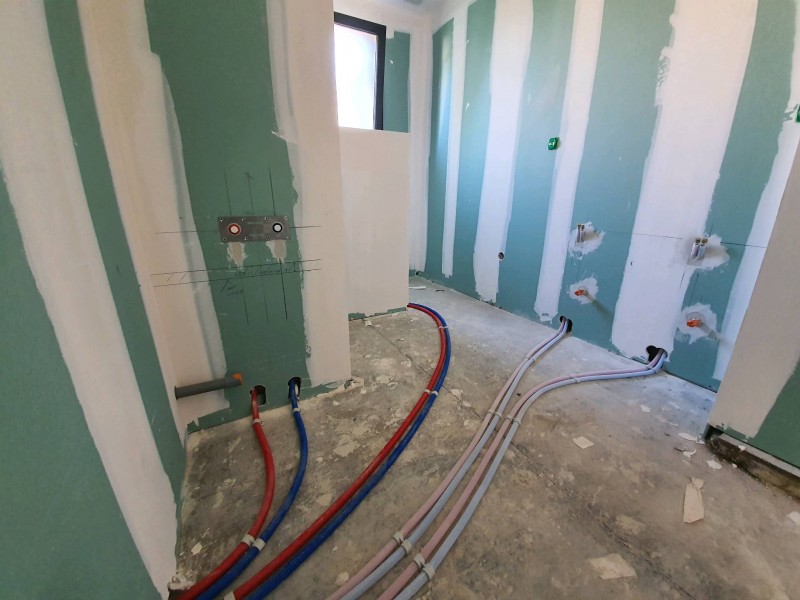 Travaux de plomberie pour la rénovation d'une maison de plain-pied à Saint-Laurent-de-Mure